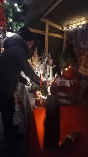 Landfreude auf dem Markt in Bühlau, 7. Dezember 2024