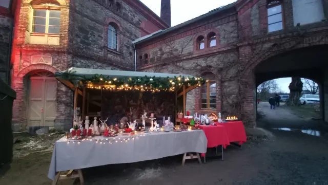 Landfreude auf dem Markt in Bühlau, 7. Dezember 2024