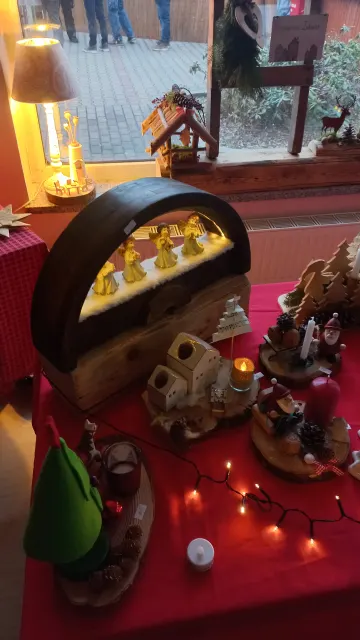 Landfreude auf dem Markt in Demitz-Thumitz, 14. Dezember 2024