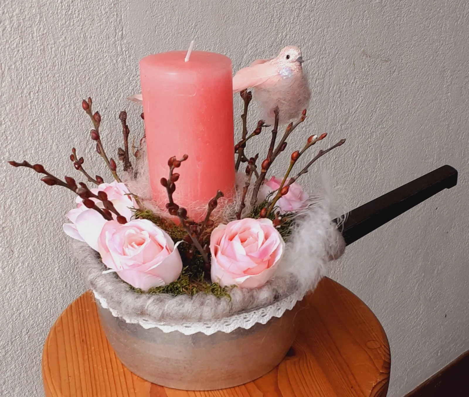 Frühling in Oma's alten Milchtopf